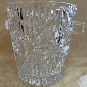Elegant Crystal Ice Bucket